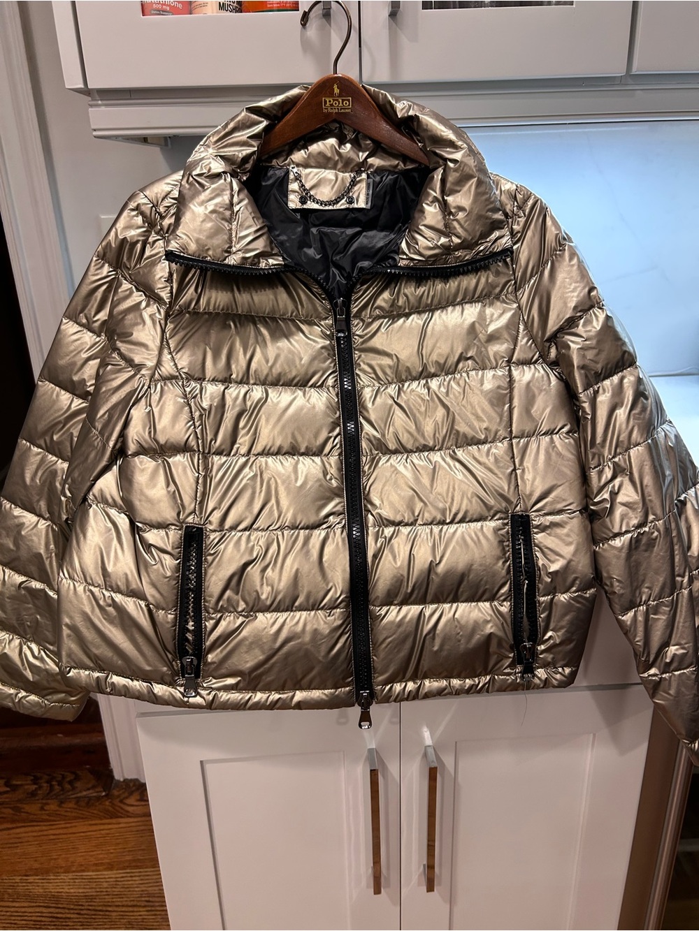 Gold lightweight puffer jacket. Size medium.